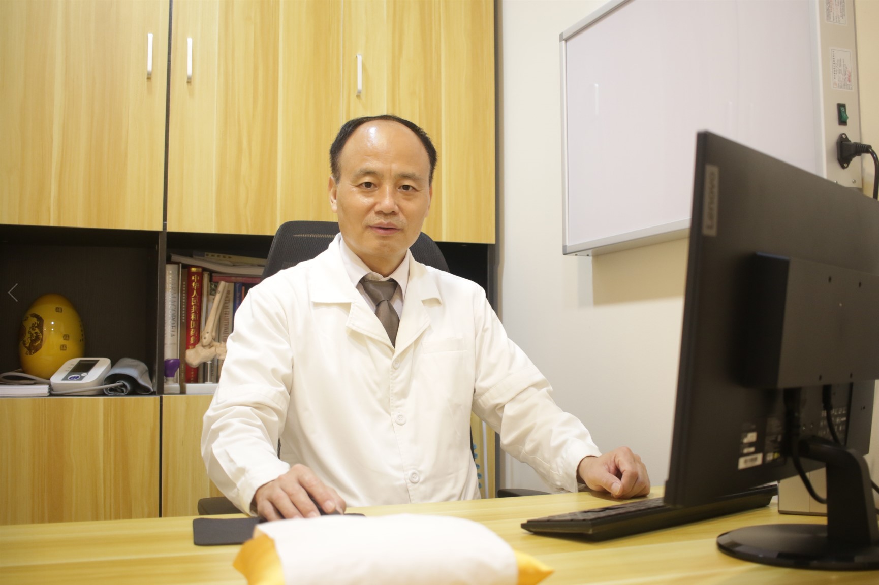 A. Prof Jia Honglu - with over 40 years of clinical experience at Pinewell Chinese Medicine
